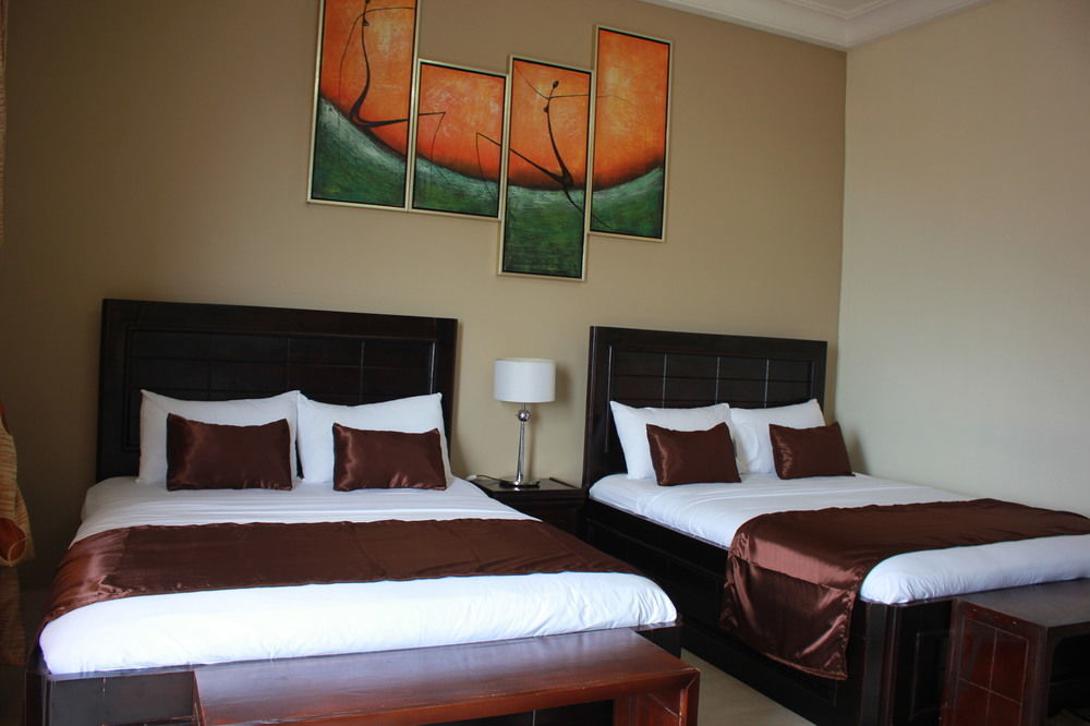 Palm Spring Resort มอนโรเวีย ภายนอก รูปภาพ